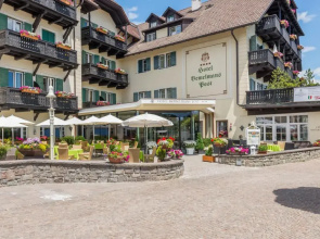 Bemelmans Post Hotel