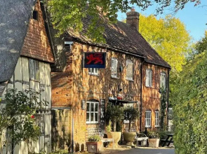The Red Lion Pub & Kitchen