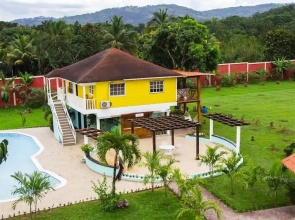 Rancho Guacamayos Hotel 