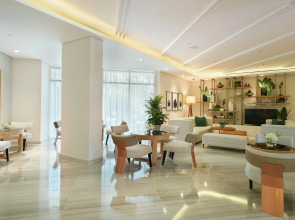 Отель Arabian Park Dubai, an Edge by Rotana Hotel