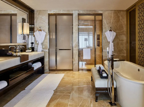 The Ritz-Carlton, Hong Kong