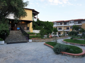 Ioli Village