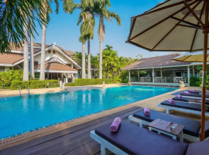 Le Charme Sukhothai Historical Park Resort