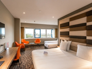 XO Hotels Blue Tower