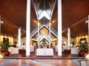 Le Meridien Phuket Beach Resort