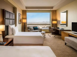 Отель Swissotel Al Ghurair 