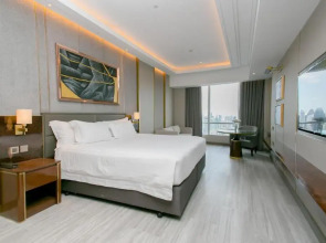 Centara Grand & Bangkok Convention Centre at CentralWorld