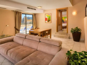 Verdi St Georges Bay Marina