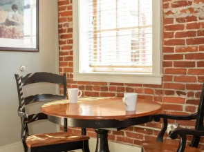 Lancaster Arts Hotel