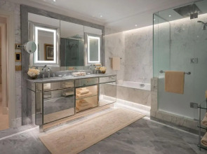 Отель Four Seasons George V