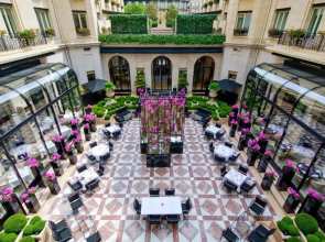 Отель Four Seasons George V