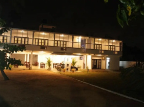 Estuary Beach Hotel