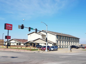 Le Mars Inn & Suites