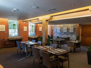Lancaster Arts Hotel