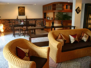 Tolmaj Family Apartment