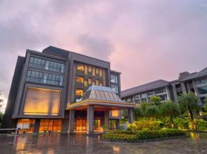 Nusa Dua Suites Bali powered by Cocotel