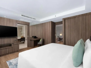 Novotel Living Bangkok Sukhumvit Legacy