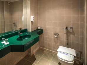 Hawaii Riviera Club Aqua Park - Families and Couples Only