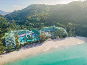 Le Meridien Phuket Beach Resort