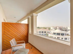 Отель Millennium Lakeview