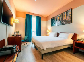 Отель Mercure Bologna Centro