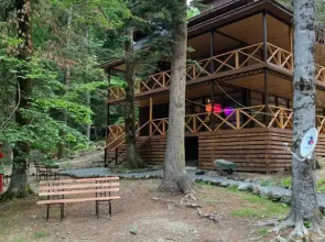 Lesnaya Imperiya Turisticheskaya Baza