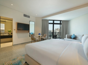 Отель Arabian Park Dubai, an Edge by Rotana Hotel