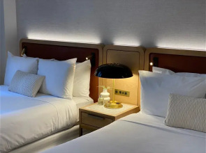 Aura Hotel Times Square