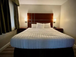 Western Holiday Lodge Three Rivers