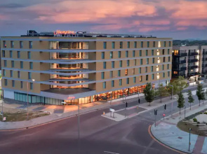 Hampton by Hilton Ashford International