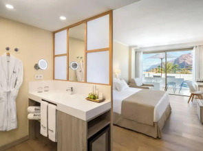 Отель Barcelo Santiago — Adults Only