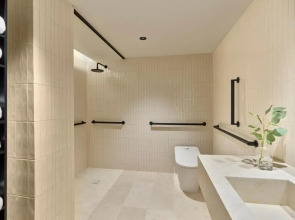 Hotel AKA Alexandria