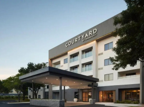Courtyard by Marriott Austin South