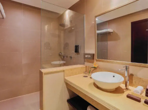 Отель JAZ Neo Saraya Palms