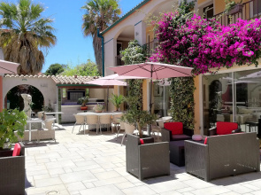 Logis Hotel Restaurant Les II Mas