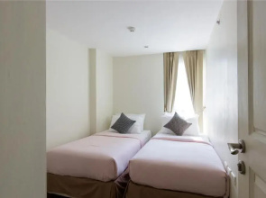 Sabai Sathorn Service Apartment