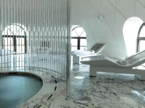 Отель Four Seasons Hotel Baku