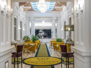 Hotel President