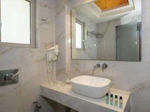 Vantaris Luxury Beach Resort