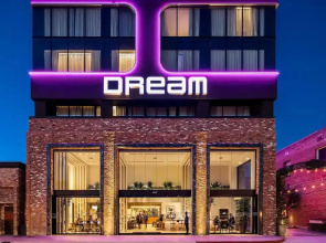 Dream Hollywood, by Hyatt