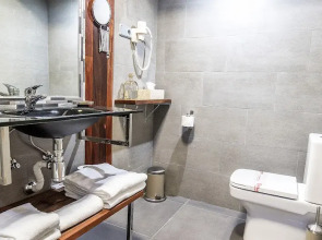 First Flatotel International