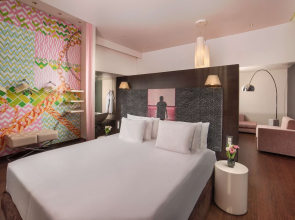 Отель NHow Milano