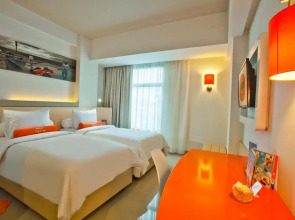 Отель Harris Hotel Seminyak Bali