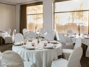 Hotel Acta Piramides