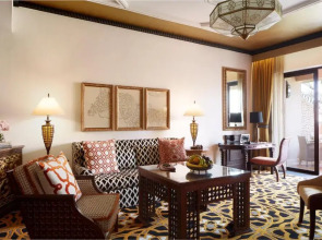 Отель Jumeirah Al Qasr Dubai