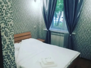 Holiday House Mini Hotel