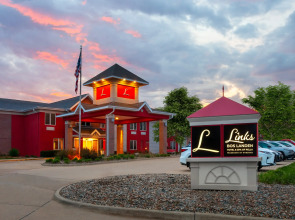Links Bos Landen Hotel & Spa of Pella, Trademark by Wyndham