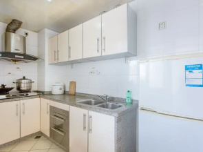 Sanya Hai Hua Apartment