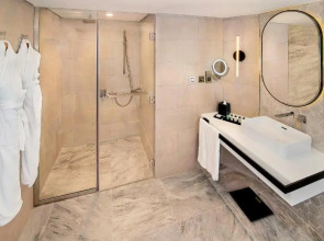 Sheraton Abu Dhabi Hotel & Resort