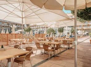 Cleopatra Palace Hotel